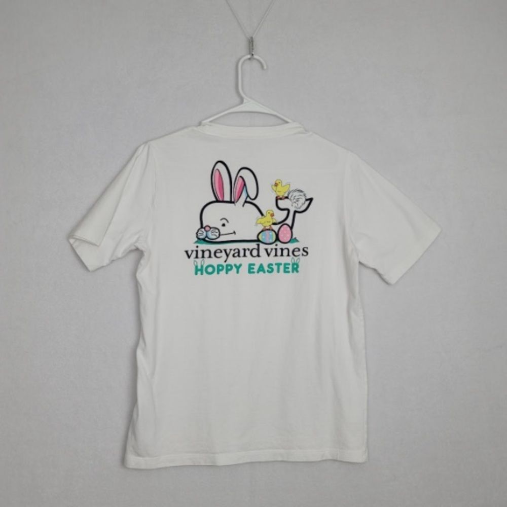 Vineyard Vines Large Bunny Graphic Tee White small pocket in front Hoppy Easter
